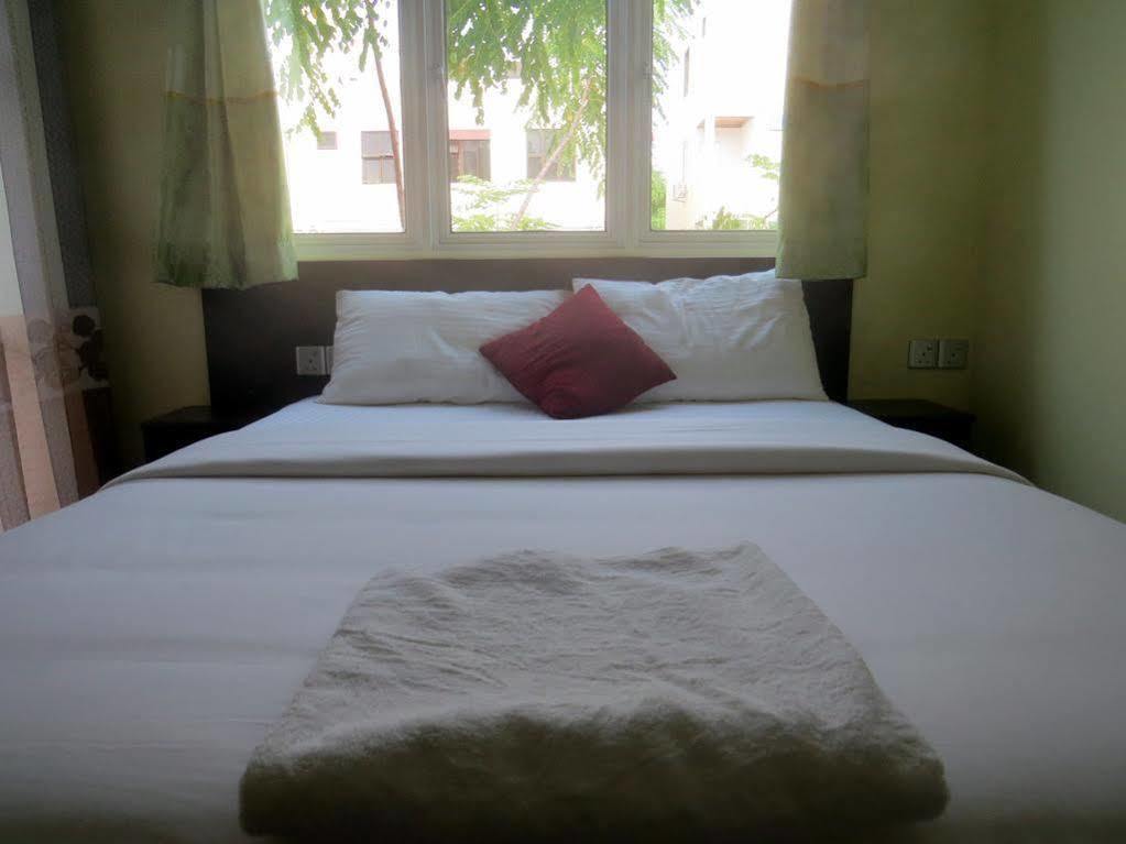 Coral Queen Inn ฮุลฮูมาเล ภายนอก รูปภาพ